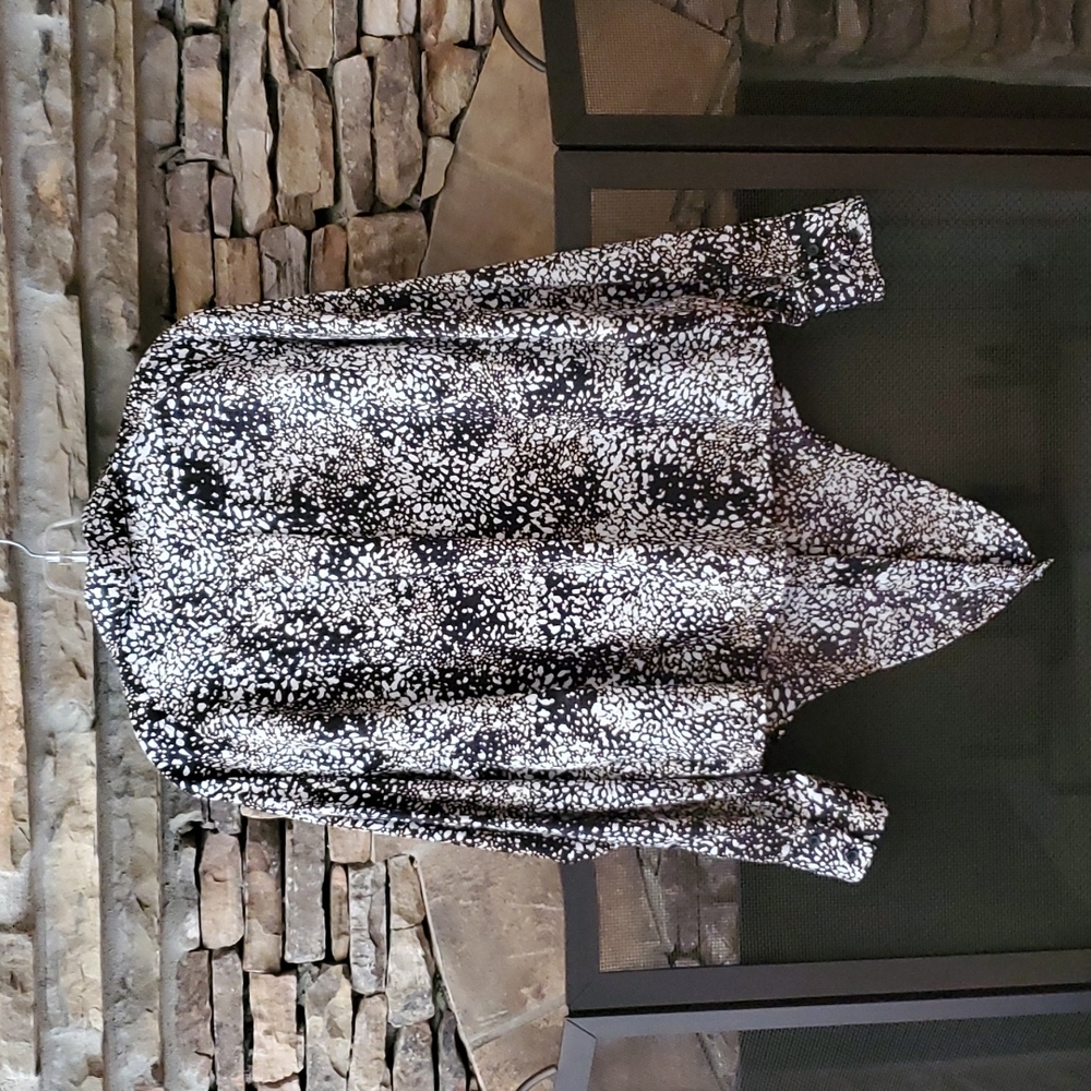 Nine West Patterned Button Down Blouse - image 6